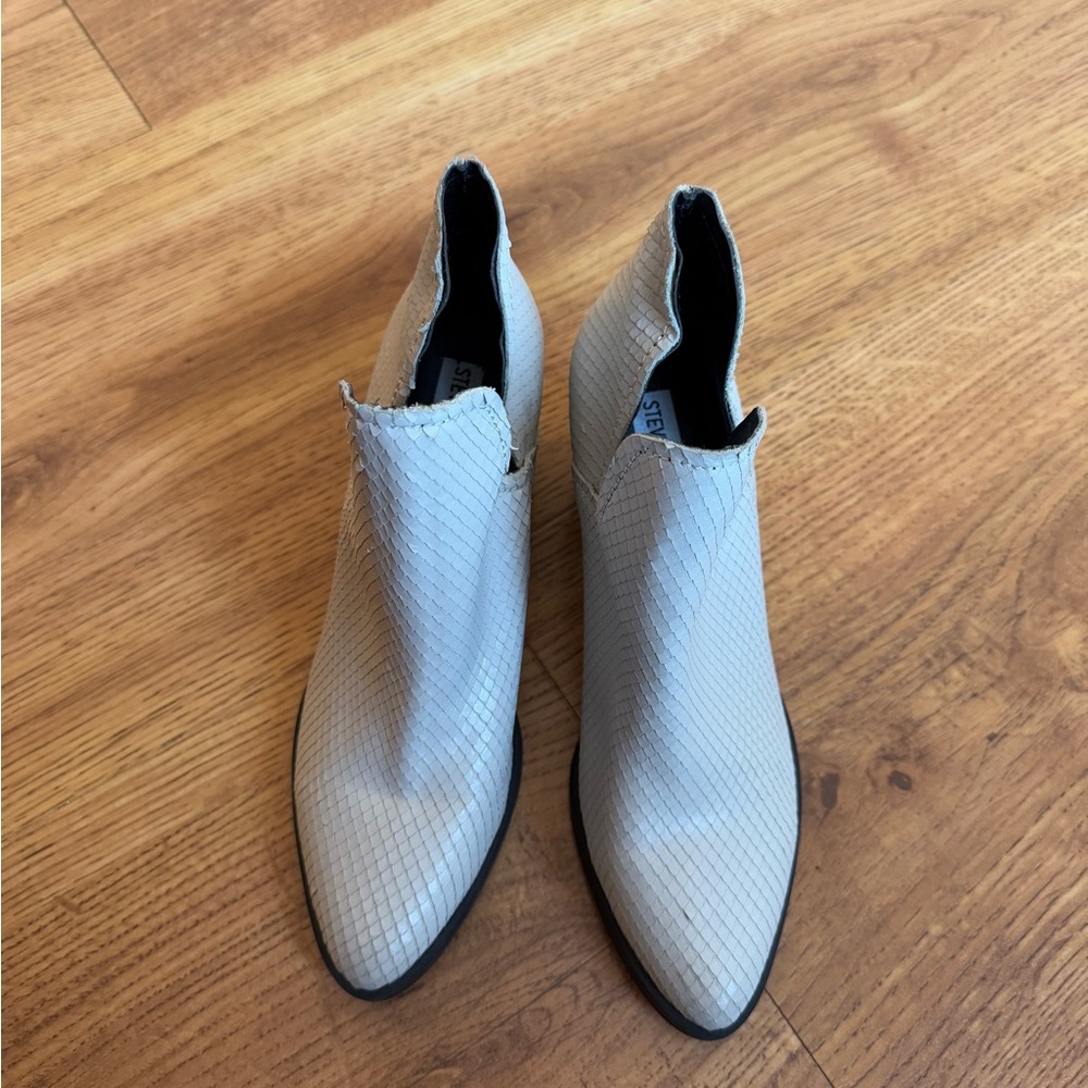 Womens Steve Madden Boots Petra Western off white soft Snake Shoes Leather